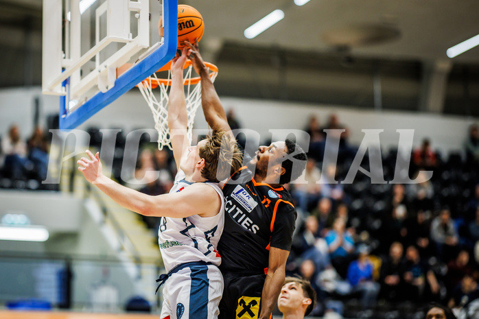 Basketball, Win2Day Superliga 2023/24, 1. Qualifikationsrunde, Vienna Timberwolves, Fürstenfeld Panthers, Ivor Kuresevic (44), Hegel Augustin (17)