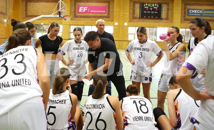 Basketball Damen Superliga 2024/25, Grunddurchgang 1.Runde Vienna United vs. Duchess Klosterneuburg


