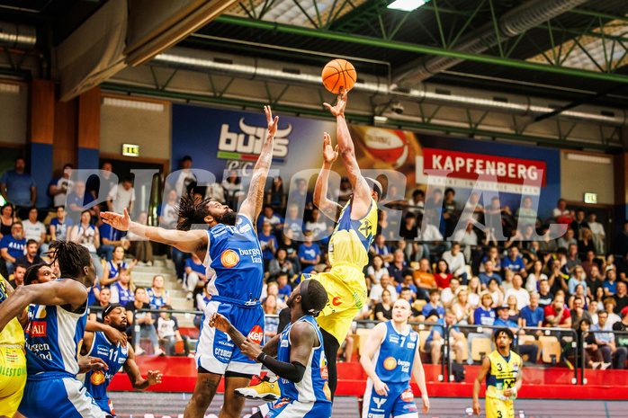 Basketball, win2day Basketball Superliga 2023/24, Finale Spiel 3, UBSC Graz, Oberwart Gunners, Jeremy Smith (4)