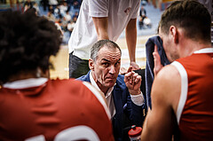 Basketball, win2day Basketball Superliga 2022/23, Grunddurchgang 1.Runde, Traiskirchen Lions, BC GGMT Vienna, Radomir Mijanovic (Head Coach)