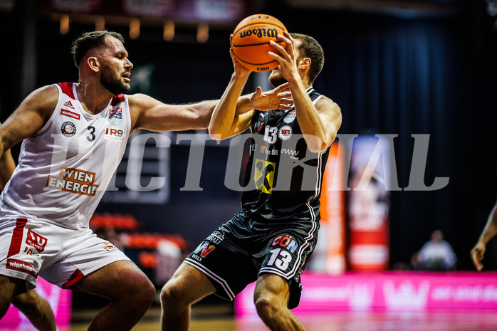 Basketball, Win2Day Superliga 2023/24, Grunddurchgang 4.Runde, BC Vienna, Flyers Wels, Jozo Rados (3), Radii Caisin (13)