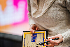 Basketball, Win2Day Basketball Damen Superliga 2023/24, Grunddurchgang 14.Runde, Vienna Timberwolves, SKN St. Pölten, Marlies Kiefer (Head Coach)