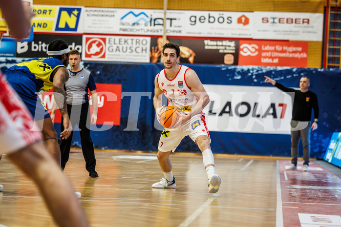 Basketball, win2day Basketball Superliga 2024/25, Grunddurchgang 18.Runde, Traiskirchen Lions, UBSC Graz, Benedikt Güttl (7)