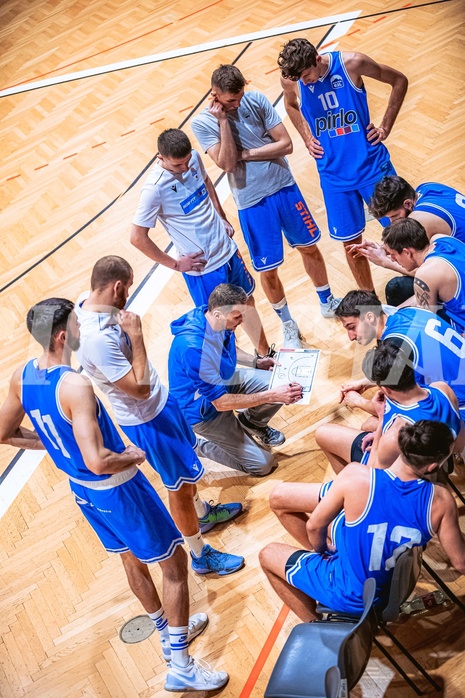 Basketball 2.Bundesliga 2021/22, Grunddurchgang 12.Runde Basket Flames vs. Pirlo Kufstein Towers 

