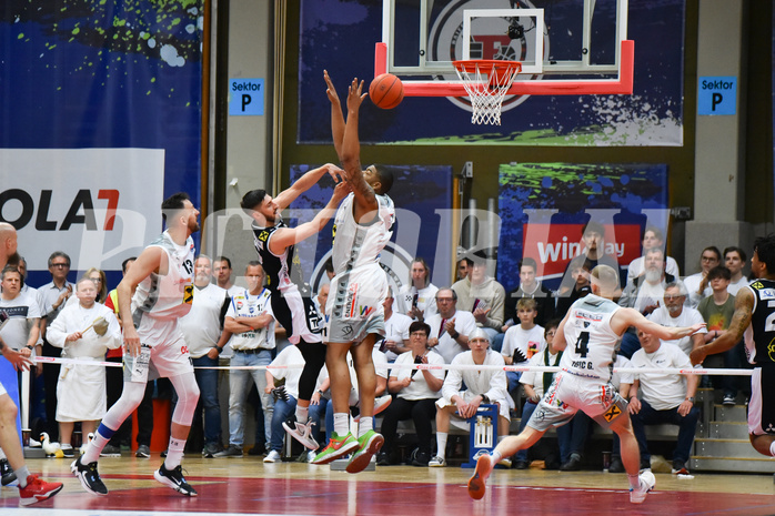 Win2Day Basketball Superliga 2022/23, Playoff,
Semifinale Spiel 4, Flyers Wels vs Swans Gmunden,