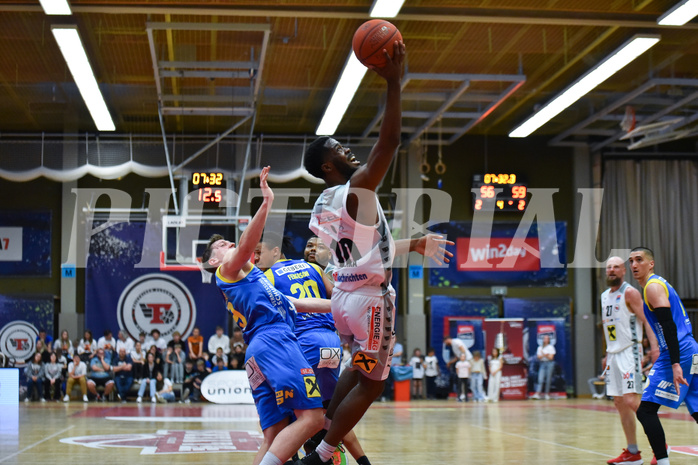 Win2Day Basketball Superliga 2022/23, Playoff,
Viertelfinale Spiel 1, Flyers Wels vs SKN St. Pölten Win2Day Basketball Superliga 2022/23, Playoff,
Viertelfinale Spiel 1, Flyers Wels vs SKN St. Pölten