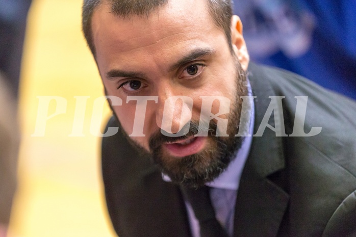 Basketball, ABL 2017/18, Grunddurchgang 14.Runde, Traiskirchen Lions, Oberwart Gunners, Lluis Pino Vera (Coach)