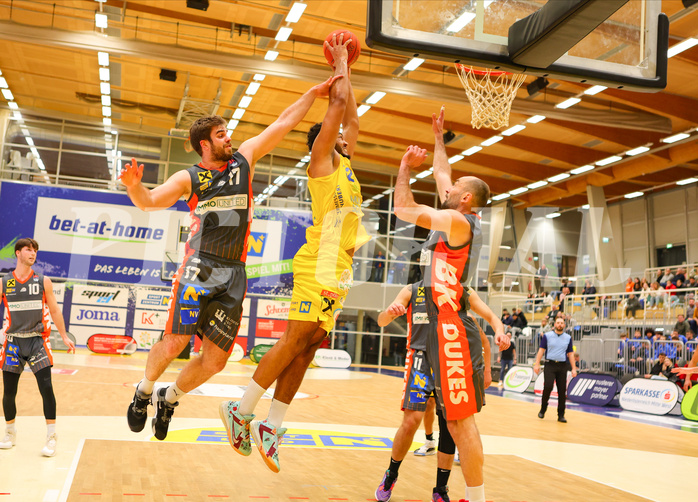 Basketball Superliga 2022/23, 6.Plazierungsrunde SKN St.Pölten vs. Klosterneuburg Dukes


