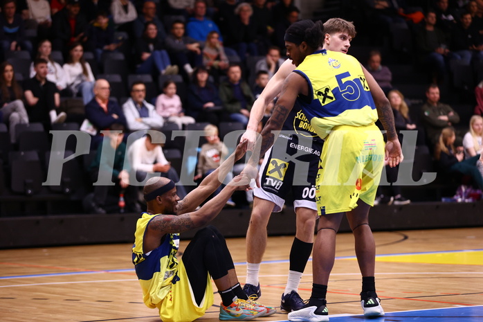 28.03.2025, Graz, Raiffeisen Sportpark Graz, Basketball Superliga 2024/25, 7. Platzierungsrunde, UBSC Graz - Gmunden Swans