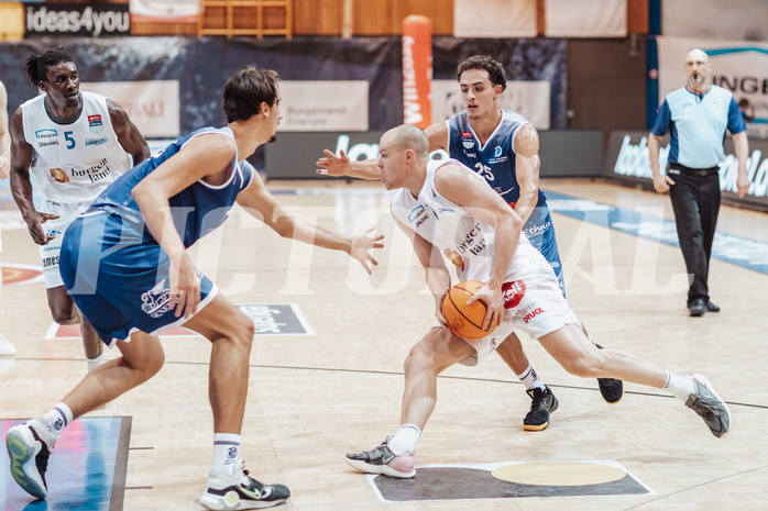 Basketball, Basketball Austria Cup 2023/24, VF Spiel 7, Oberwart Gunners, Dragonz Eisenstadt, Shaquille Rombley (5), Mario Spaleta (15), Lukas Hahn (25), Sebastian Kaeferle (7)