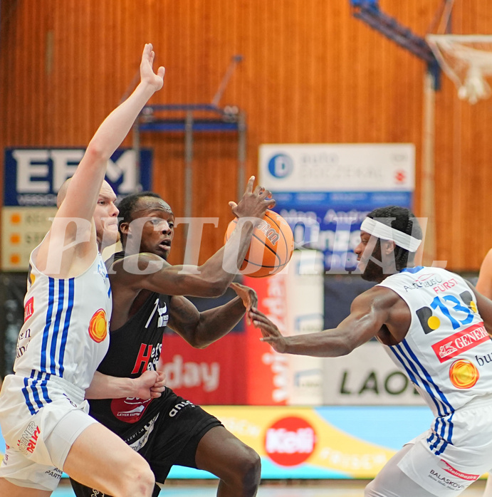 Basketball, Basketball Superliga 2024/25, Playoffs, Viertelfinale Spiel 3, Oberwart Gunners vs. Kapfenberg 