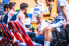 Basketball, Win2Day Superliga 2022/23, Grunddurchgang 18.Runde, Arkadia Traiskirchen Lions, OCS Swans Gmunden, Aleksi Koskinen (Head Coach)