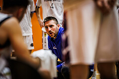 Basketball, Basketball Zweite Liga 2024/25, Grunddurchgang 8.Runde, Vienna United, Wörthersee Piraten, Nemanja Nikolic (Head Coach)