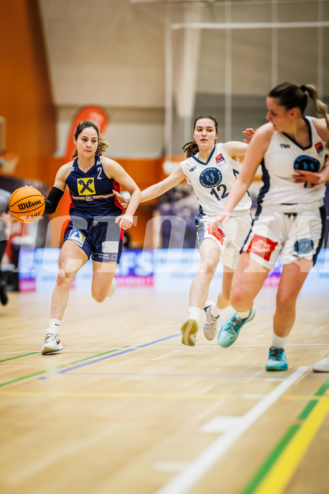 Basketball, Win2Day Basketball Damen Superliga 2023/24, Grunddurchgang 14.Runde, Vienna Timberwolves, SKN St. Pölten, Anna Kolyandrova (2)
