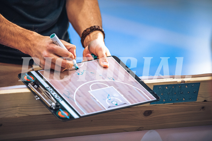 Basketball 2.Bundesliga 2021/22, Grunddurchgang 2.Runde Deutsch Wagram Alligators vs. Raiders Tirol
