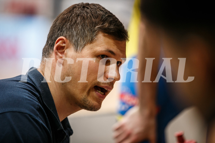 Basketball, bet-at-home Basketball Superliga 2020/21, Platzierungsrunde, 8. Runde, Oberwart Gunners, SKN St. Pölten, Andreas Worenz (Head Coach)