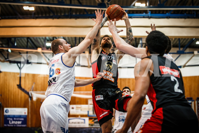 Basketball, bet-at-home Basketball Superliga 2021/22, Platzierungsrunde Spiel 10, Oberwart Gunners, BC GGMT Vienna, Ivan Siriscevic (17)