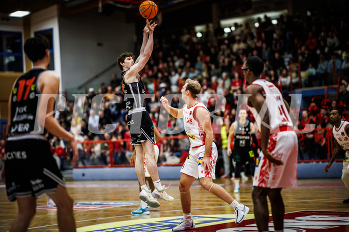 Basketball, Win2Day Superliga 2024/25, Grunddurchgang 15.Runde, Traiskirchen Lions, Fuerstenfeld Panthers, Jonathan Wess (14)