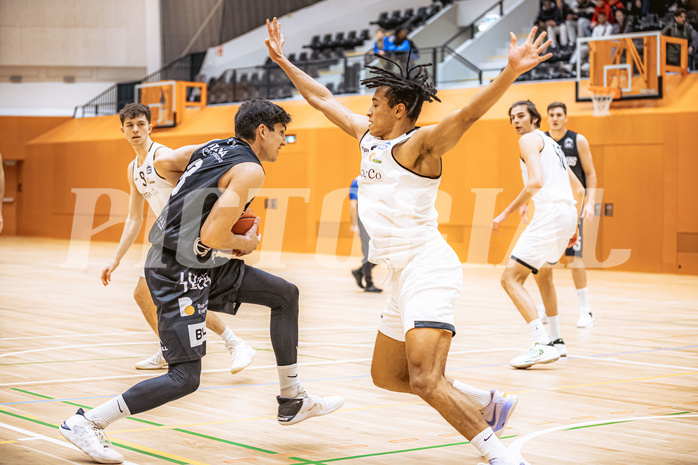 Basketball, Basketball Zweite Liga 2022/23, Grunddurchgang 19.Runde, Basket Flames, Güssing Blackbirds, Bernhard Koch (8), Yann Grandperret (3)