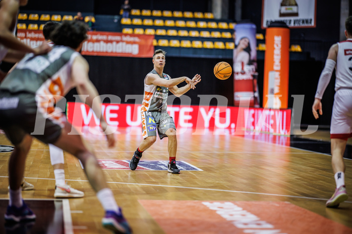 Basketball, Win2Day Superliga 2023/24, Grunddurchgang 18.Runde, BC Vienna, Klosterneuburg Dukes, Valentin Bauer (14)