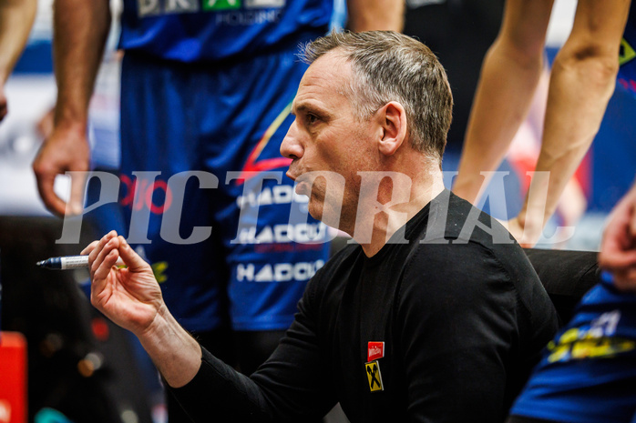 Basketball, win2day Basketball Superliga 2024/25, Grunddurchgang 18.Runde, Traiskirchen Lions, UBSC Graz, Ervin Dragsic (Head Coach)
