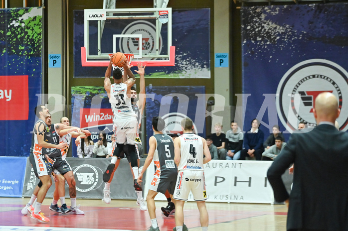 Basketball, Superliga 2024/25, Grunddurchgang 19.Runde, Flyers Wels vs. Klosterneuburg,
