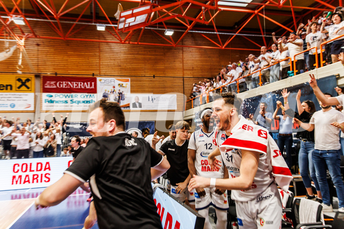 Basketball, win2day Basketball Superliga 2024/25, Playoffs Halbfinale 4. Spiel
, BBC Nord Dragonz, Gmunden Swans, Jubel Finaleinzug