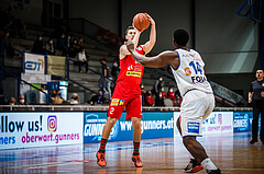 Basketball, bet-at-home Basketball Superliga 2021/22, Grunddurchgang Runde 10, Oberwart Gunners, Traiskirchen Lions, Hannes Joseph Kogelnik (2)