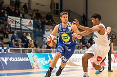 Basketball, ABL 2017/18, Grunddurchgang 13.Runde, Oberwart Gunners, Gmunden Swans, Toni Blazan (10)
