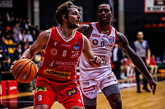 Basketball, Win2Day Superliga 2024/25, Grunddurchgang 13.Runde, BC Vienna, Traiskirchen Lions, Moritz Lanegger-Rest (8), Frank Gaines (0)