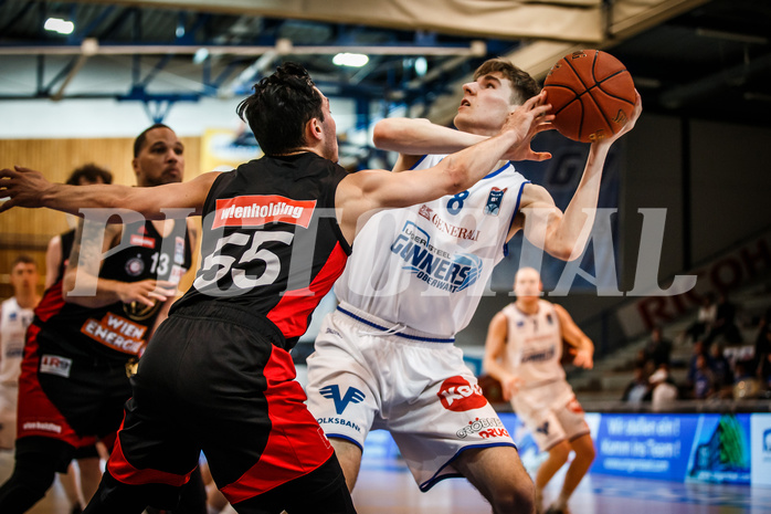 Basketball, bet-at-home Basketball Superliga 2021/22, Platzierungsrunde Spiel 10, Oberwart Gunners, BC GGMT Vienna, Florian Köppel (8)