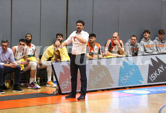 Basketball Superliga 2022/23, 1.Plazierungsrunde Klosterneuburg Dukes vs. SKN St.Pölten



