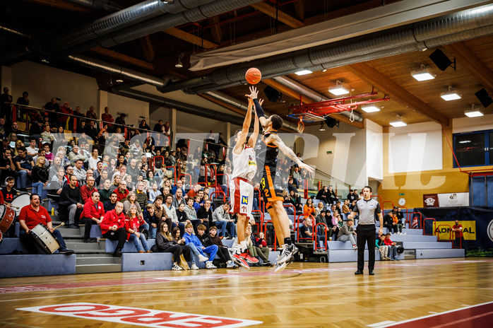 Basketball, win2day Basketball Superliga 2022/23, Grunddurchgang 14.Runde, Traiskirchen Lions, Fürstenfeld Panthers, 