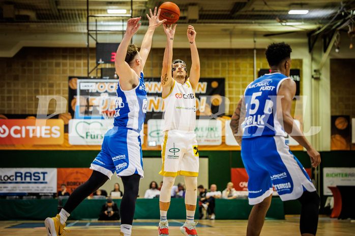 Basketball, win2day Basketball Superliga 2022/23, Grunddurchgang 1.Runde, Fürstenfeld Panthers, Oberwart Gunners, Adnan Hajder (9)