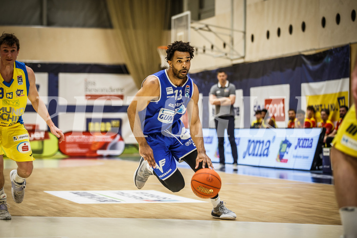 Basketball, bet-at-home Basketball Superliga 2021/22, Platzierungsrunde 9.Runde, SKN St. Pölten Basketball, Oberwart Gunners, Connor Cashaw (13)