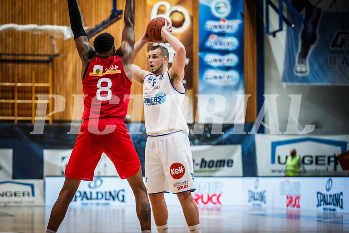 Basketball, bet-at-home Basketball Superliga 2021/22, Grunddurchgang Runde 10, Oberwart Gunners, Traiskirchen Lions, Renato Poljak (16)