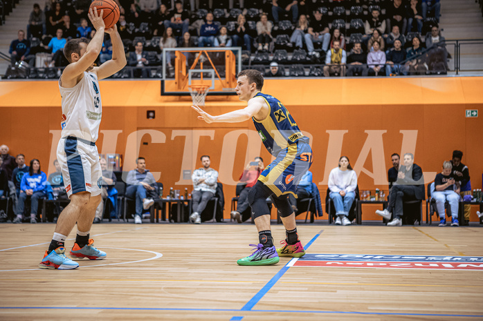 Basketball, Win2Day Superliga 2022/23, 6. Qualifikationsrunde, Vienna Timberwolves, UBSC Graz, Jakob Szkutta (10), Lukas Simoner (22)