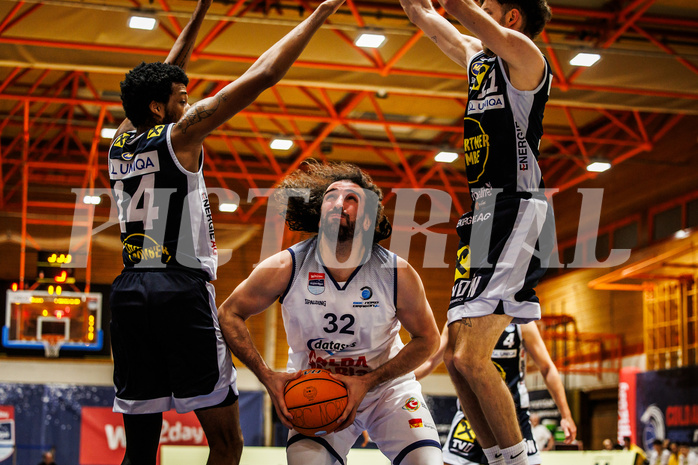 Basketball, win2day Basketball Superliga 2024/25, Grunddurchgang Runde 18, BBC Nord Dragonz, Gmunden Swans, Sead Hadzifejzovic (32)