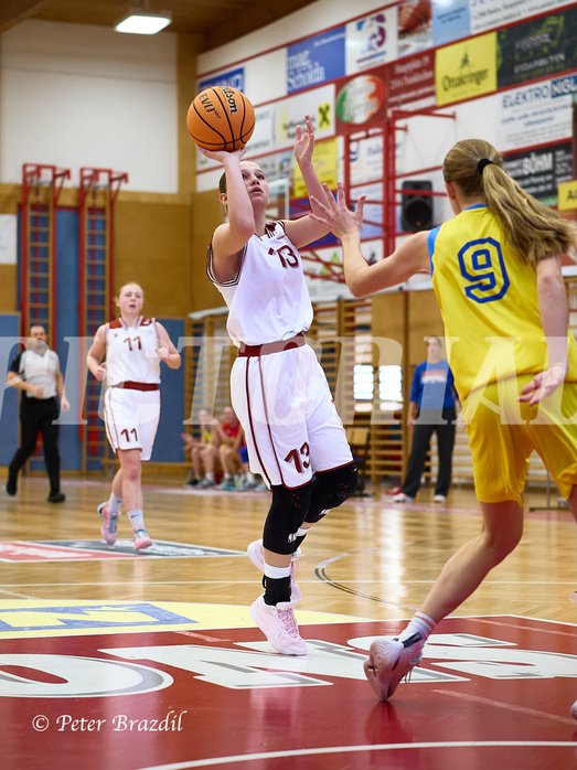 Basketball Superliga 2024/25, SLWU16 Traiskirchen Lionesses vs. UBBC Herzogenburg


