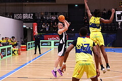 04.02.2024, Graz, Raiffeisen Sportpark Graz, Basketball Superliga 2023/24, Grunddurchgang, Runde 20, UBSC Raiffeisen Graz - OCS Capital Bulls 