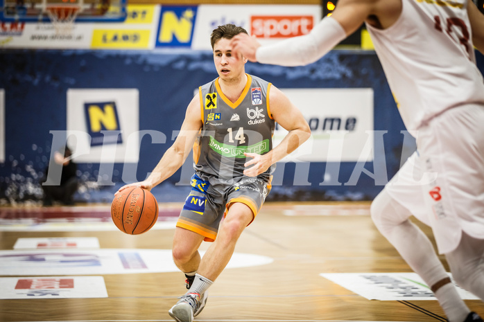 Basketball, bet-at-home Basketball Superliga 2021/22, Grunddurchgang18.Runde, Traiskirchen Lions, Klosterneuburg Dukes, Valentin Bauer (14)