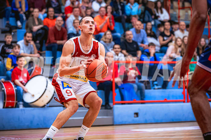 Basketball, Win2Day Superliga 2022/23, 6. Qualifikationsrunde, Traiskirchen Lions, BBC Nord Dragonz, Lukas Hahn (9)