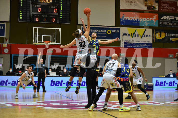 Basketball Superliga 2021/22, Grunddurchgang. 4.Runde Flyers Wels vs. UBSC Raiffeisen Graz