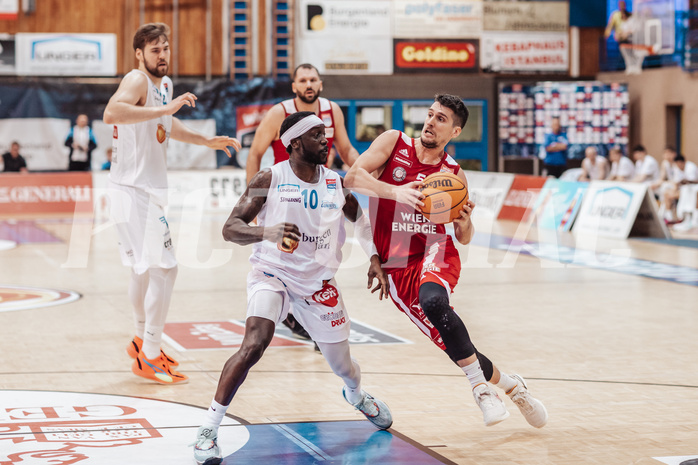Basketball, Basketball Superliga 2023/24, Qualifikationsrunde 1., Oberwart Gunners, BC Vienna, Daniel Koeppel (14), Jozo Rados (3), Munis Tutu (10), Bogic Vujosevic (5)