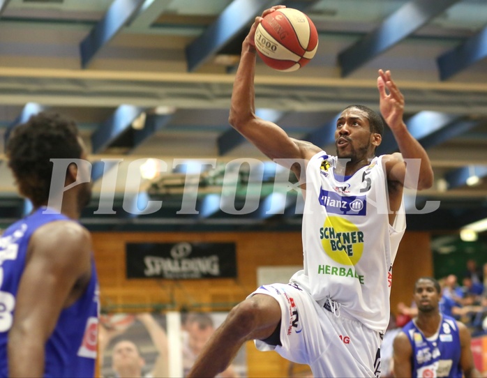Basketball ABL 2015/16 Playoff Viertelfinale Spiel 3 Gmunden Swans vs. Oberwart Gunners