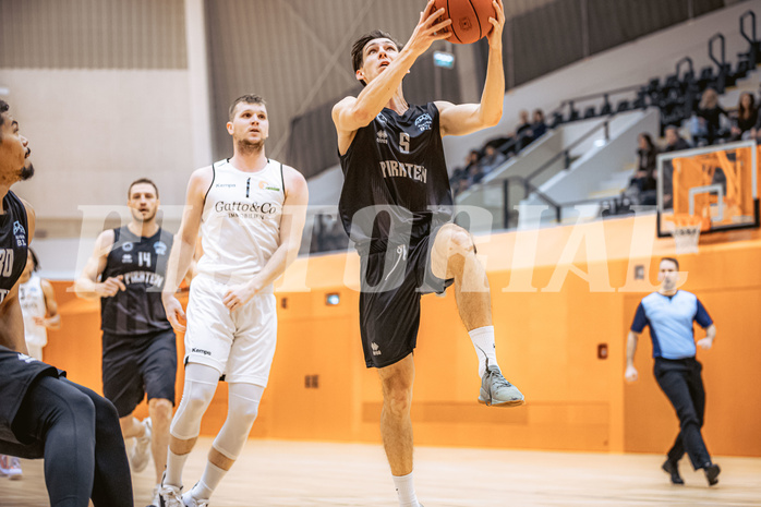 Basketball, Basketball Zweite Liga 2022/23, Grunddurchgang 16.Runde, Basket Flames, Wörthersee Piraten, Felix Leindecker (5)