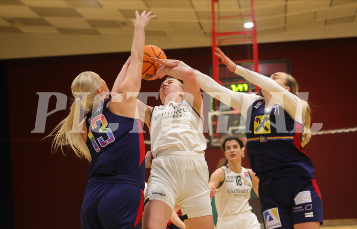 Basketball Damen Superliga 2023/24, Grunddurchgang 8.Runde Basket Flames vs. SKN St.Pölten


