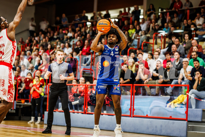 Basketball, win2day Basketball Superliga 2024/25, Grunddurchgang 6.Runde, Traiskirchen Lions, Oberwart Gunners, Caleb Fields (4)