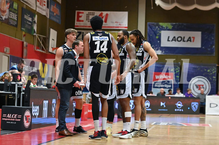 Basketball, Superliga 2024/25, Plazierungsrunde 5.Runde, Flyers Wels vs. Gmunden Swans,
