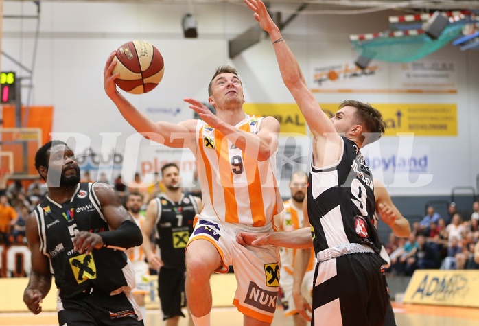 Basketball ABL 2017/18, Playoff VF Spiel 1 BK Dukes vs. Flyers Wels


